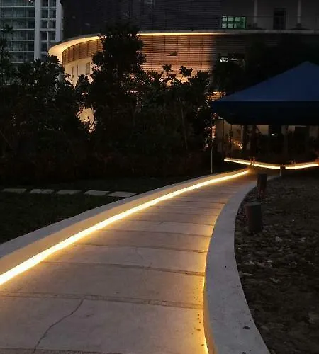 Azure Urban Residences 渡假村 *