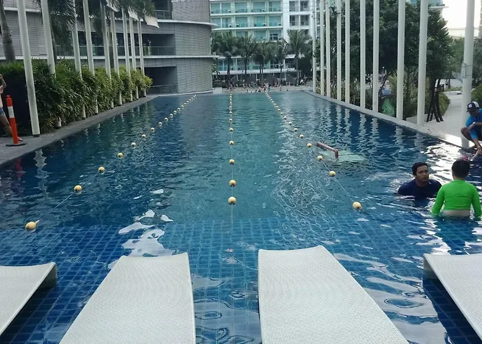 Azure Urban Residences 渡假村 *